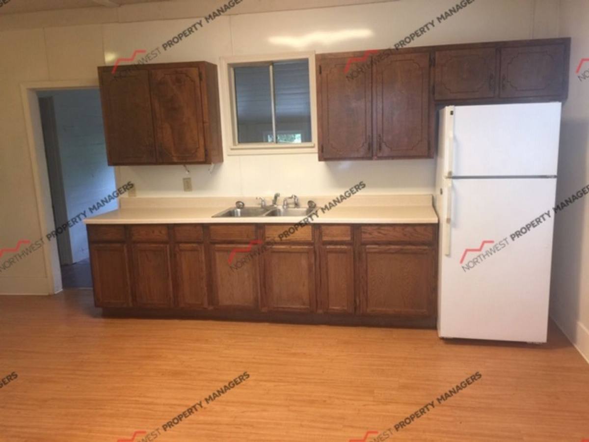 House for rent at 901 NW St Helens Ave, Chehalis, WA 98532