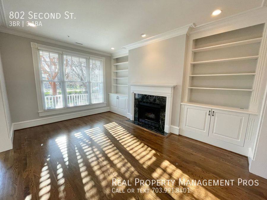 Townhouse for rent at 802 Second St, Alexandria, VA 22314