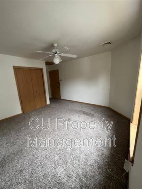Apartment for rent at 609 W White St #1, Champaign, IL 61820