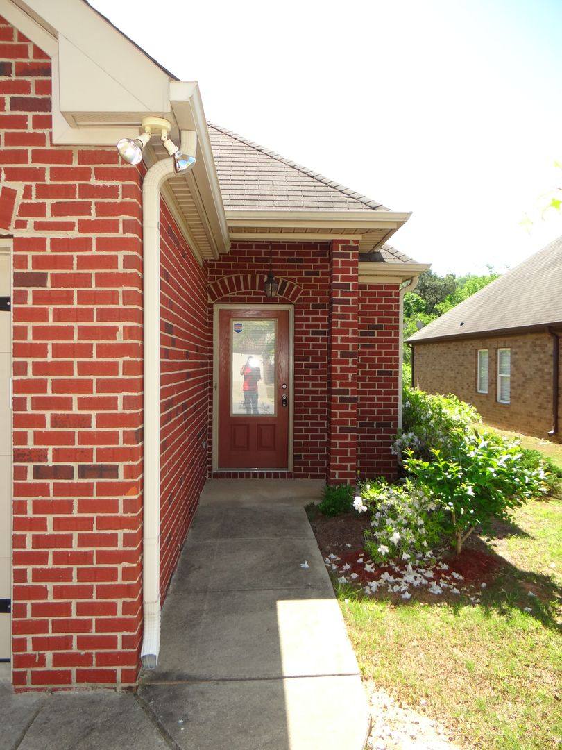 House for rent at 257 Oxmoor Place, Birmingham, AL 35211