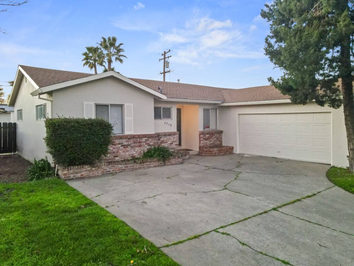 House for rent at 7719 Alexandria Place, Stockton, CA 95207