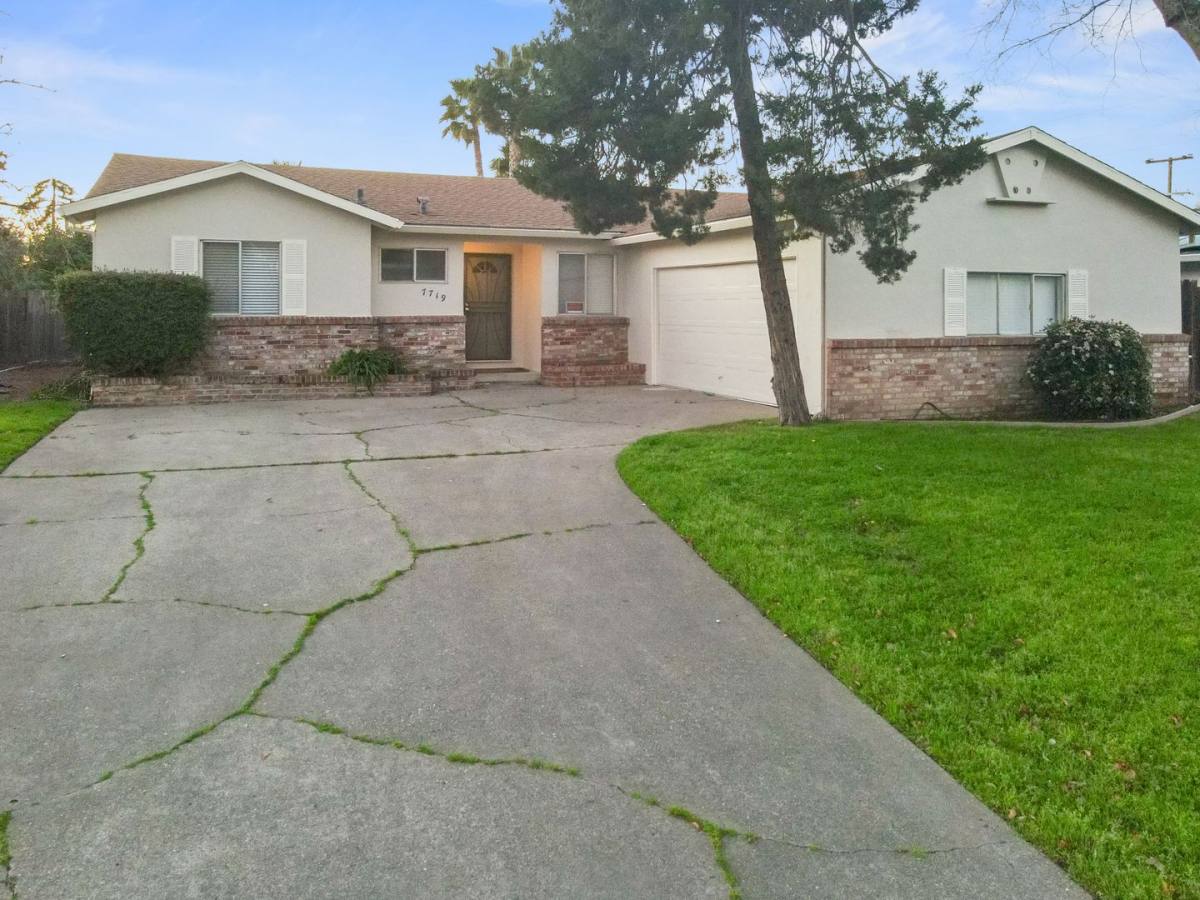 House for rent at 7719 Alexandria Place, Stockton, CA 95207