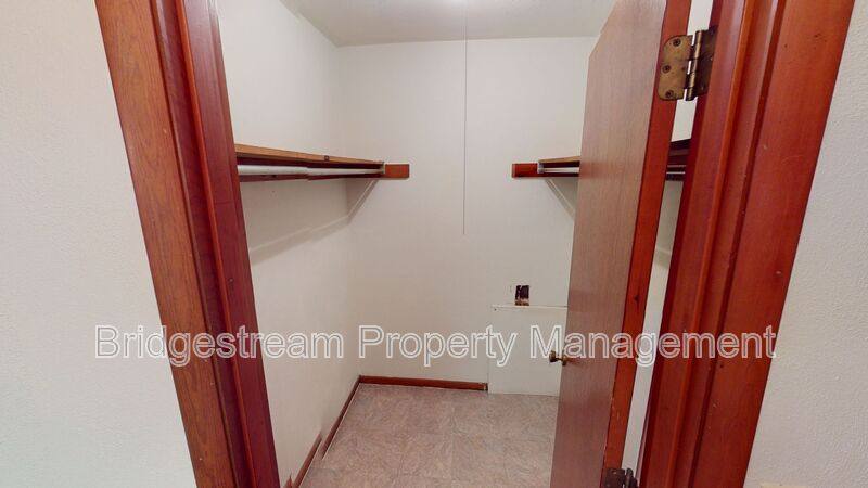 Apartment for rent at 124 Chestnut St #105, Englewood, OH 45322