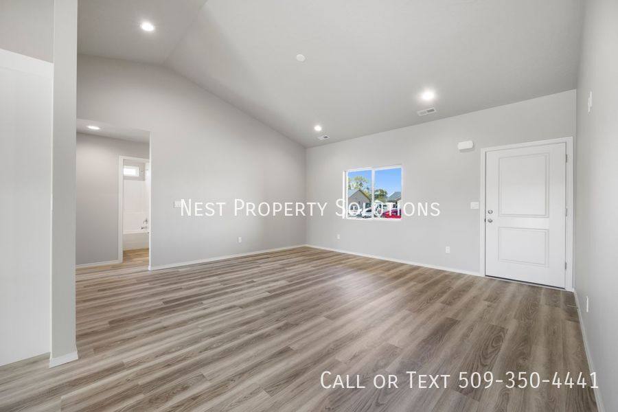 House for rent at 913 N Washington Court, Moses Lake, WA 98837