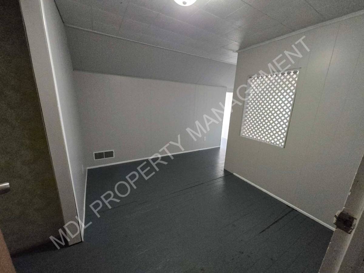 House for rent at 521 Meade St, Saginaw, MI 48602