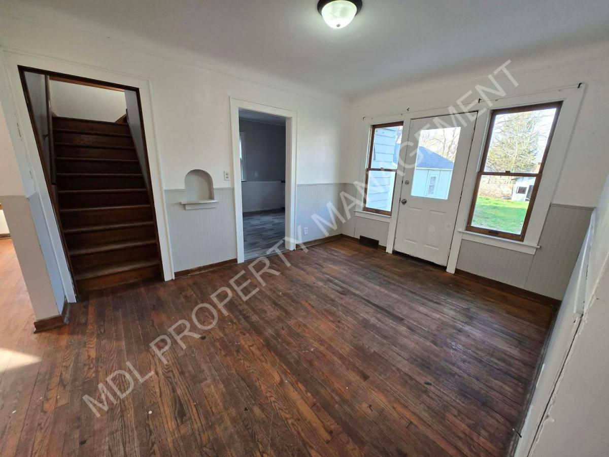 House for rent at 521 Meade St, Saginaw, MI 48602