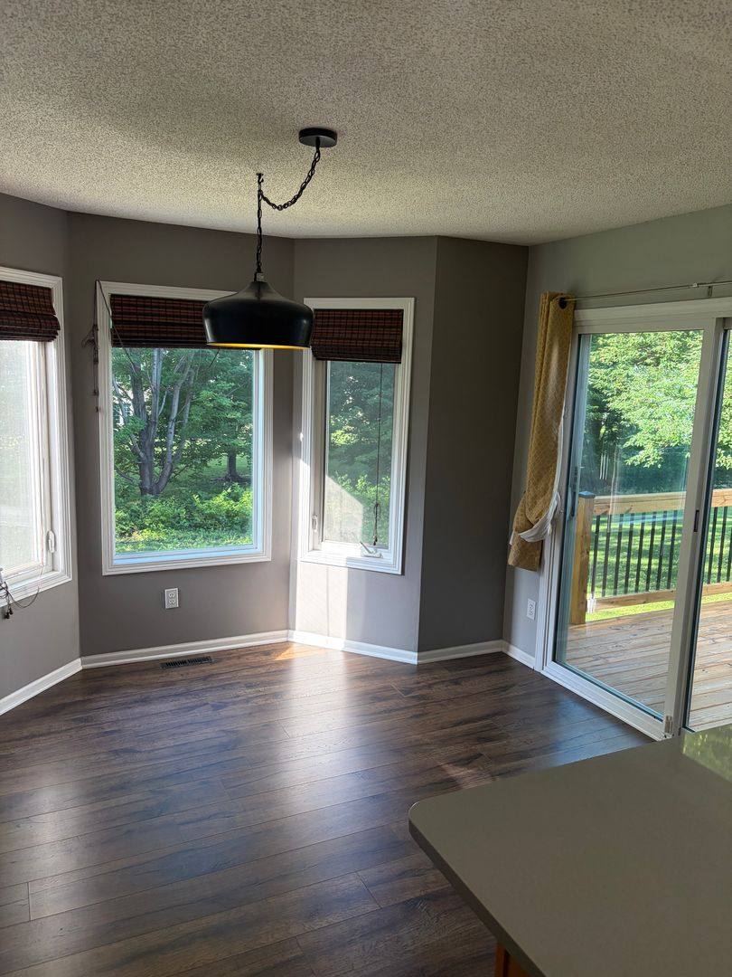 House for rent at 6814 Meadow Court, West Des Moines, IA 50266