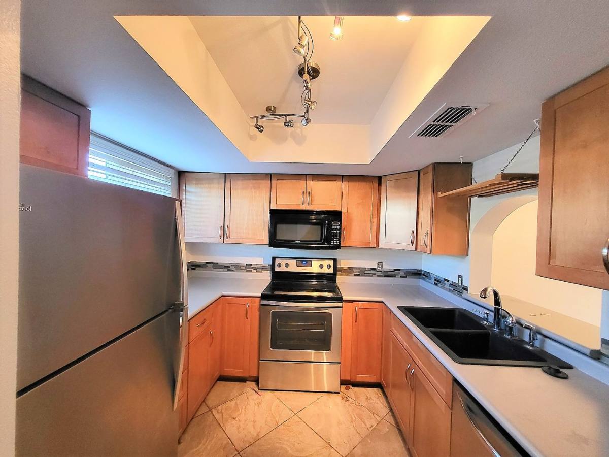 House for rent at 1320 S McKemy St, Tempe, AZ 85281