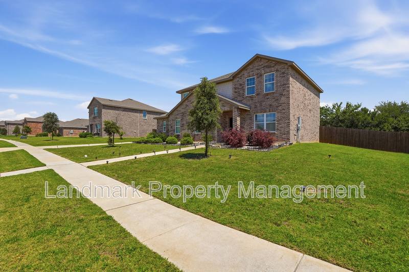 House for rent at 2636 Sagebrush Dr, Red Oak, TX 75154