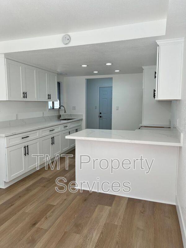 House for rent at 610 E Newlove Dr #I, Santa Maria, CA 93454