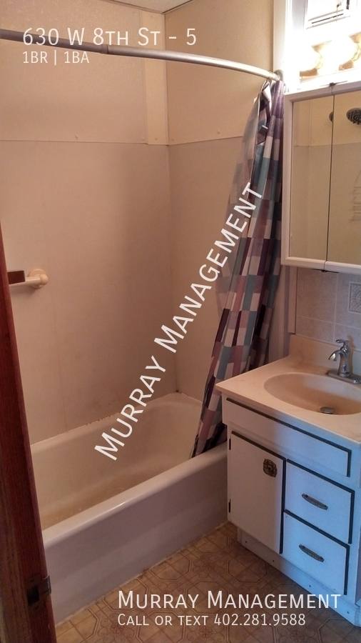 Apartment for rent at 630 W 8th St #5, Fremont, NE 68025