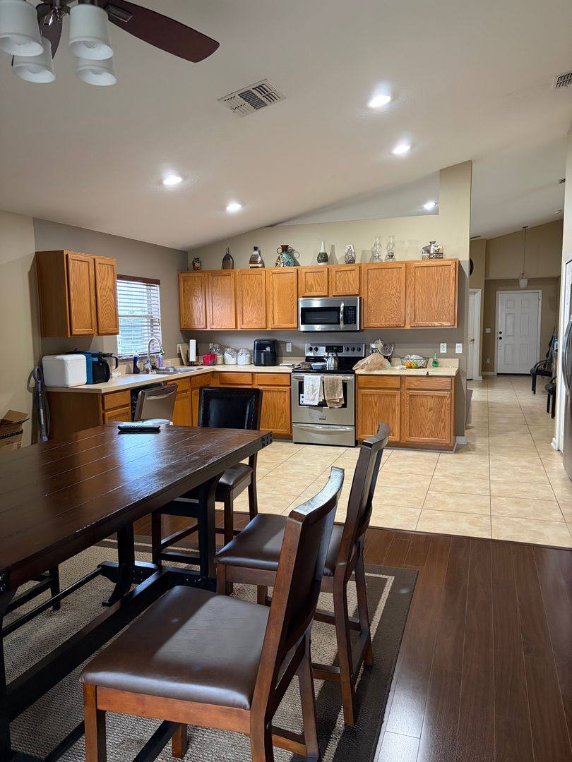 House for rent at 7025 White Trilium Circle, Orlando, FL 32818