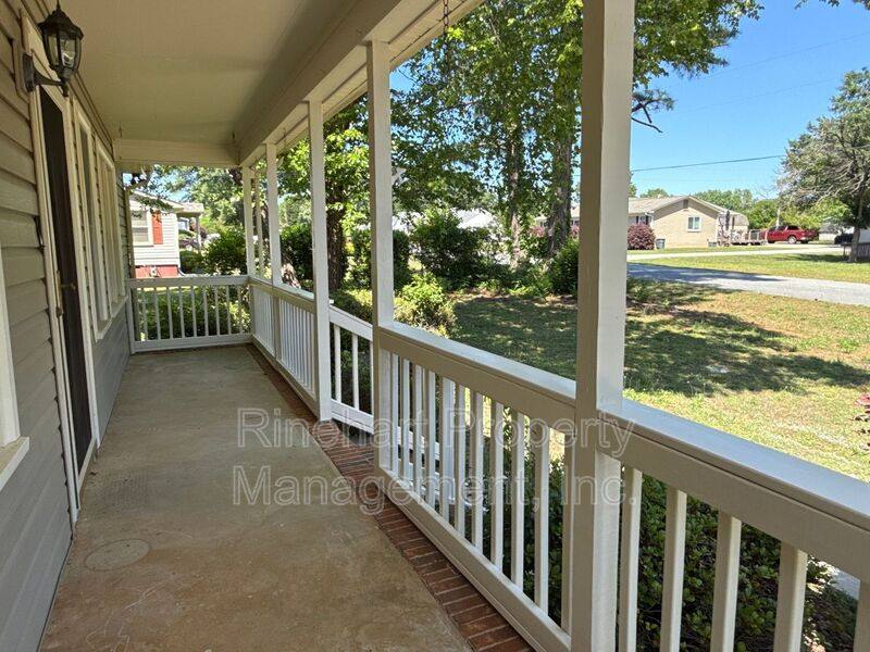 House for rent at 2083 Ridgecrest Rd, Rock Hill, SC 29732