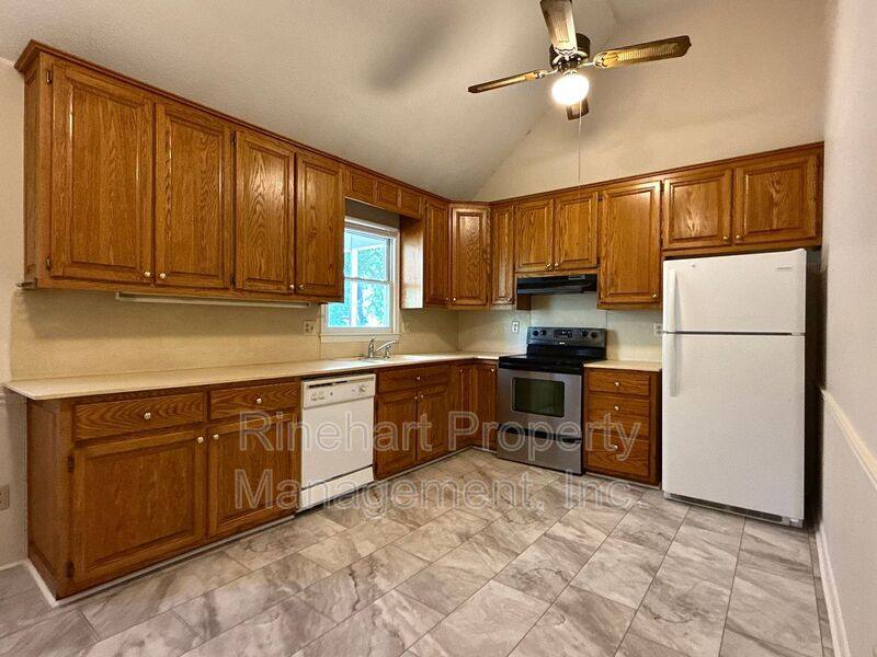 House for rent at 2083 Ridgecrest Rd, Rock Hill, SC 29732