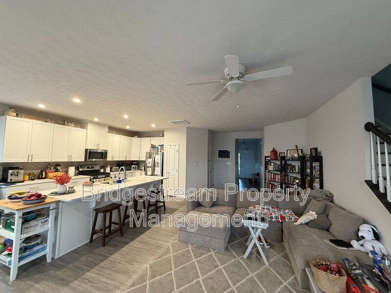 House for rent at 2194 Schmidt Dr, Dayton, OH 45434