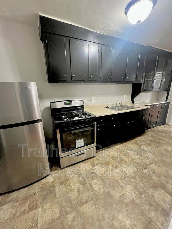 Apartment for rent at 4013 Charlotte St #1N, Kansas City, MO 64110