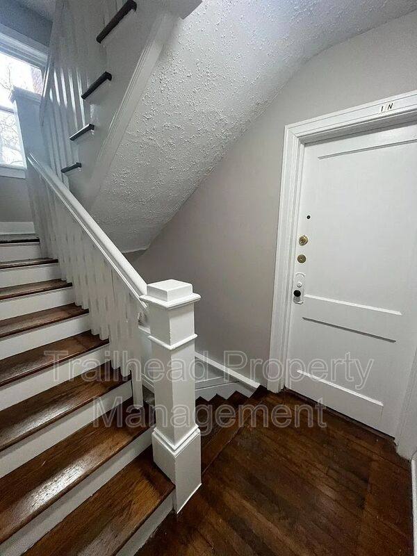 Apartment for rent at 4013 Charlotte St #1N, Kansas City, MO 64110
