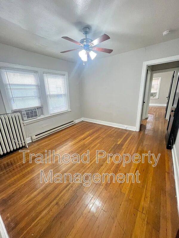 Apartment for rent at 4013 Charlotte St #1N, Kansas City, MO 64110