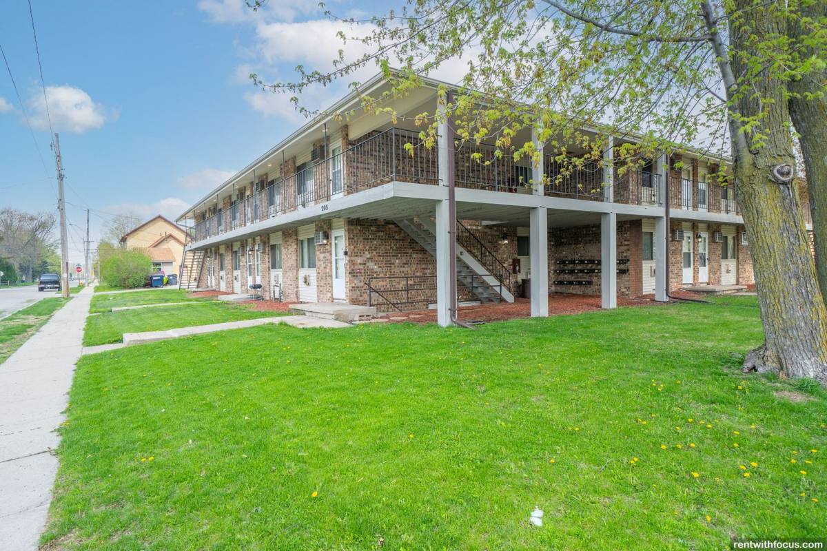 Apartment for rent at 205 Adams St, Neenah, WI 54956