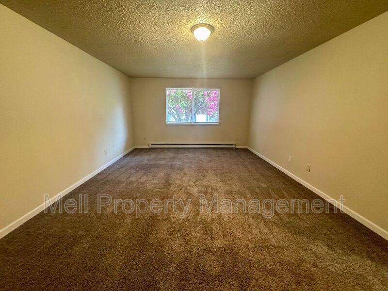 Apartment for rent at 919 Harding Rd #3, Elma, WA 98541