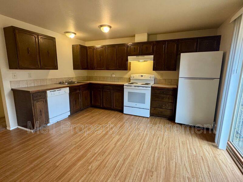 Apartment for rent at 919 Harding Rd #3, Elma, WA 98541