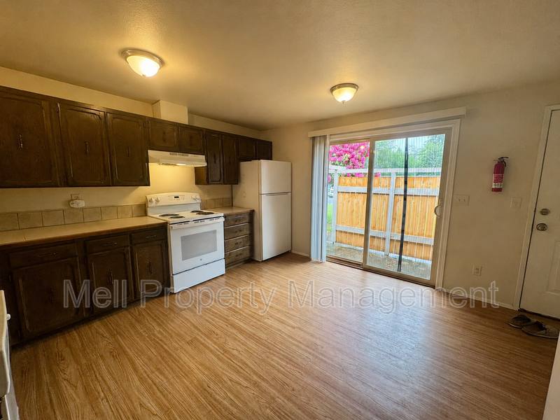 Apartment for rent at 919 Harding Rd #3, Elma, WA 98541