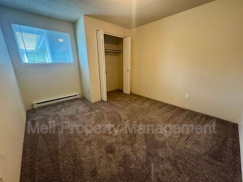 Apartment for rent at 919 Harding Rd #3, Elma, WA 98541