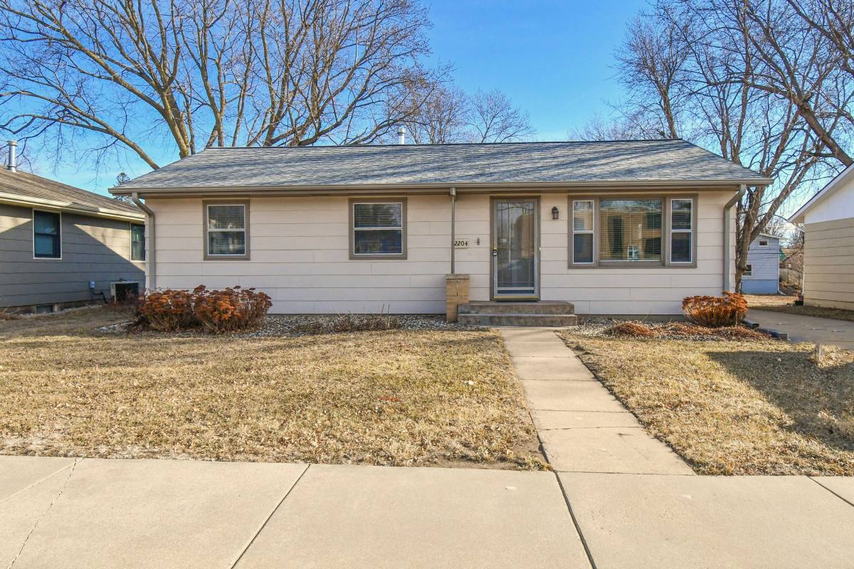 House for rent at 2204 S Jefferson Ave, Sioux Falls, SD 57105