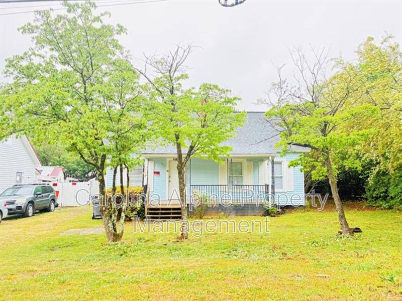 Apartment for rent at 408 Leland, Charlotte, NC 28214