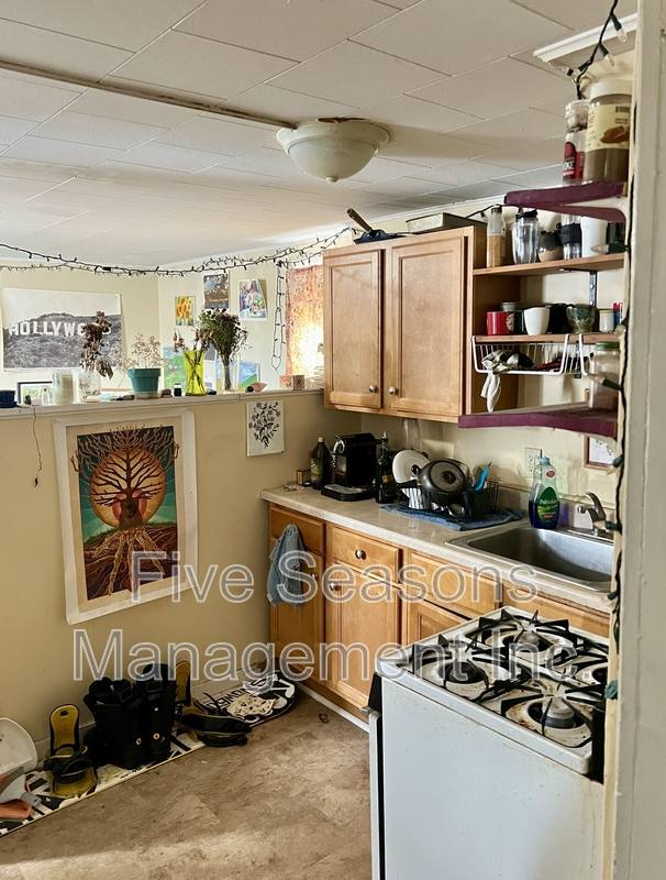 Apartment for rent at 19 Grant St #7, Burlington, VT 05401