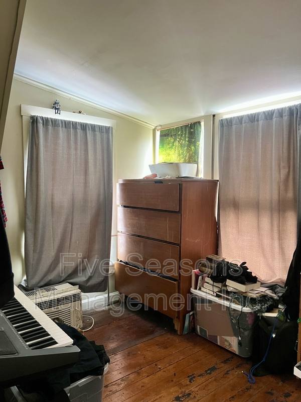 Apartment for rent at 19 Grant St #7, Burlington, VT 05401