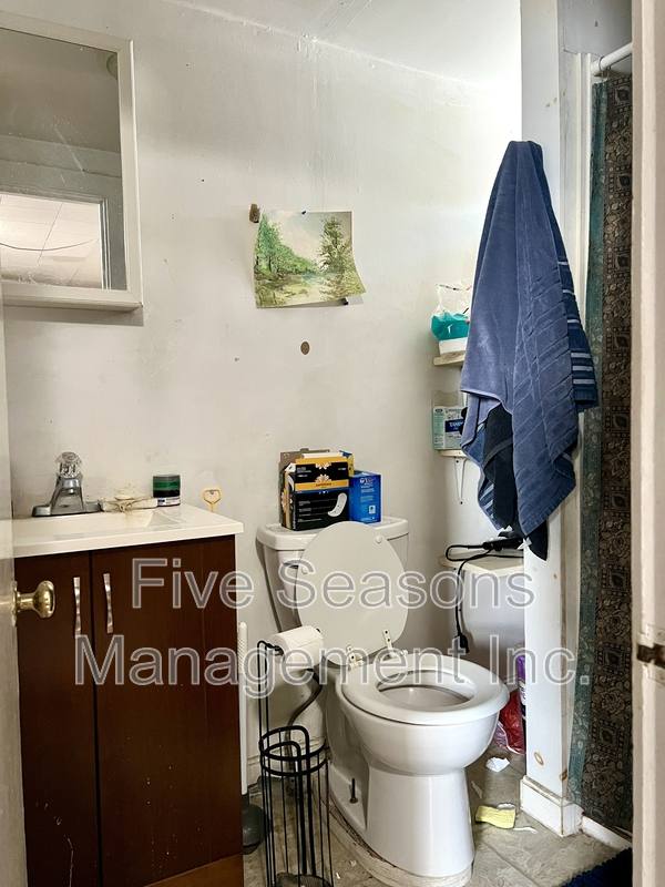 Apartment for rent at 19 Grant St #7, Burlington, VT 05401