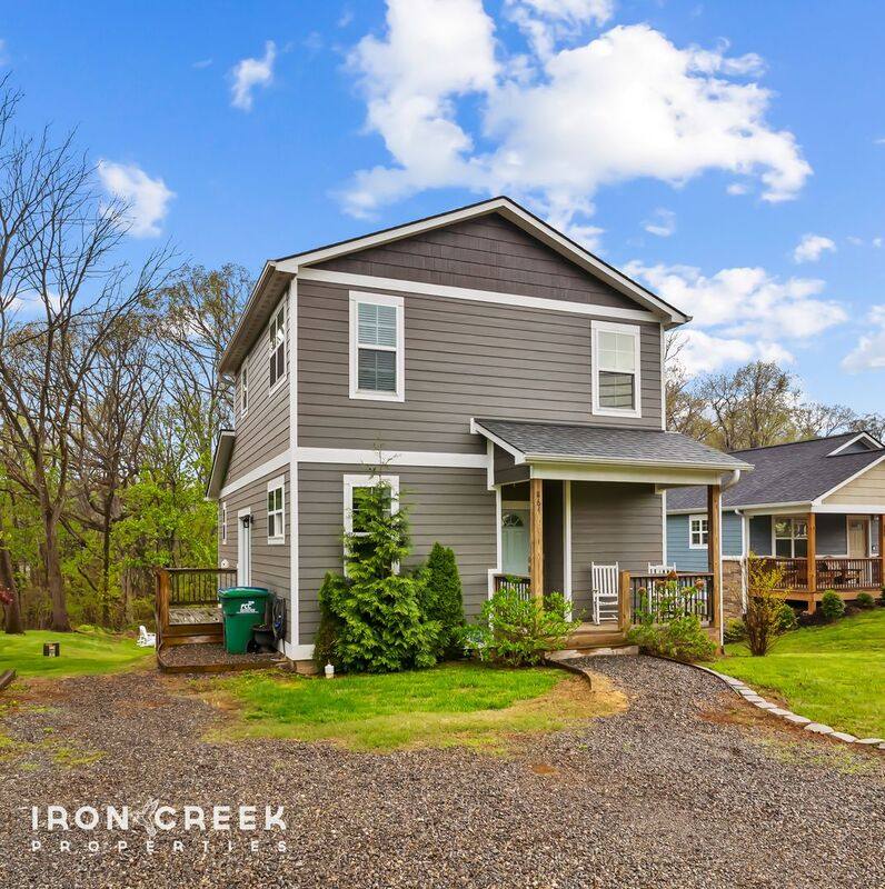 House for rent at 864 Sand Hill Rd, Asheville, NC 28806