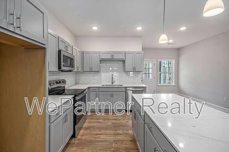 Townhouse for rent at 144 Crest Pointe, Bremen, GA 30110