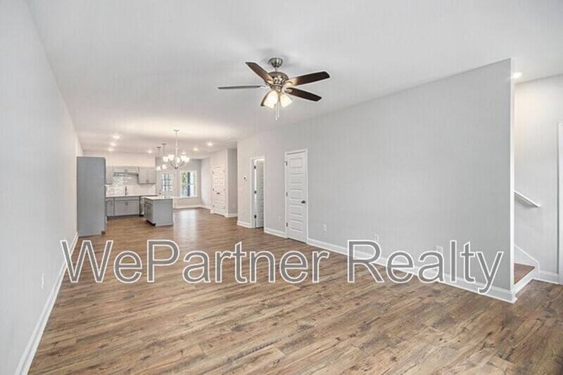 Townhouse for rent at 144 Crest Pointe, Bremen, GA 30110