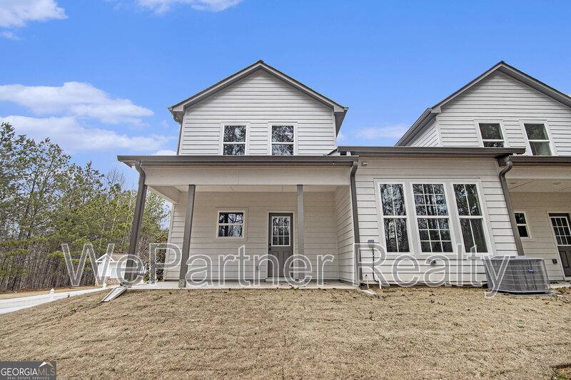 Townhouse for rent at 144 Crest Pointe, Bremen, GA 30110