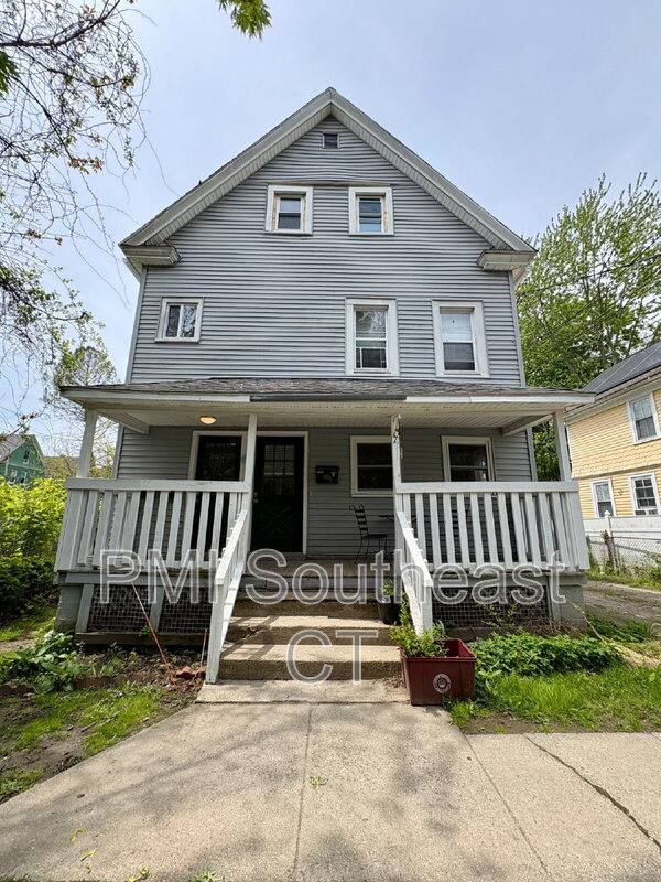 Apartment for rent at 7 Griswold Court #3, New London, CT 06320
