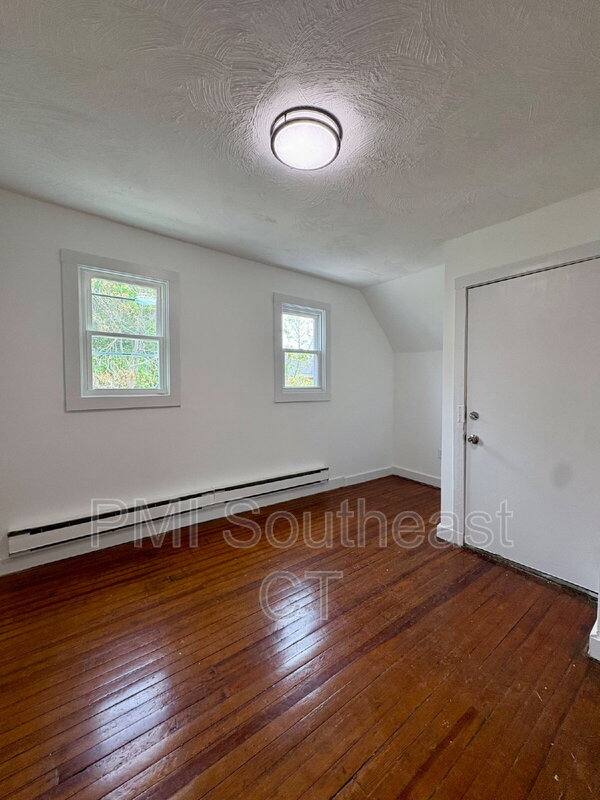 Apartment for rent at 7 Griswold Court #3, New London, CT 06320