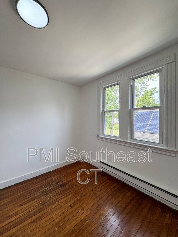 Apartment for rent at 7 Griswold Court #3, New London, CT 06320