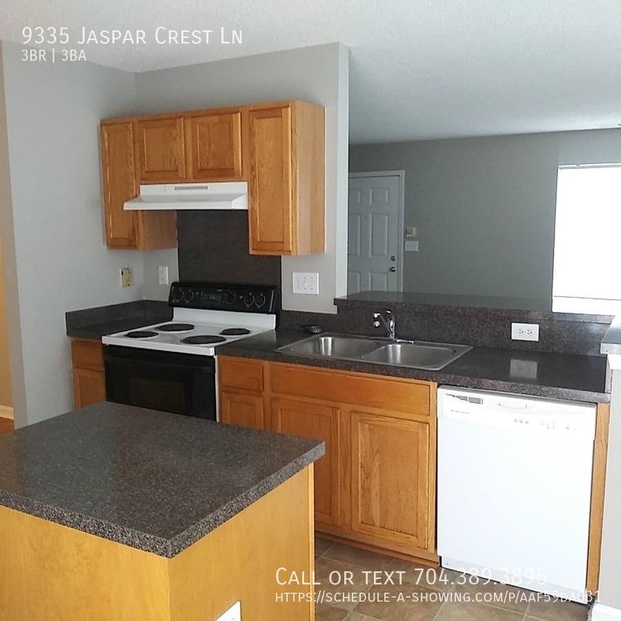 House for rent at 9335 Jaspar Crest Lane, Charlotte, NC 28269