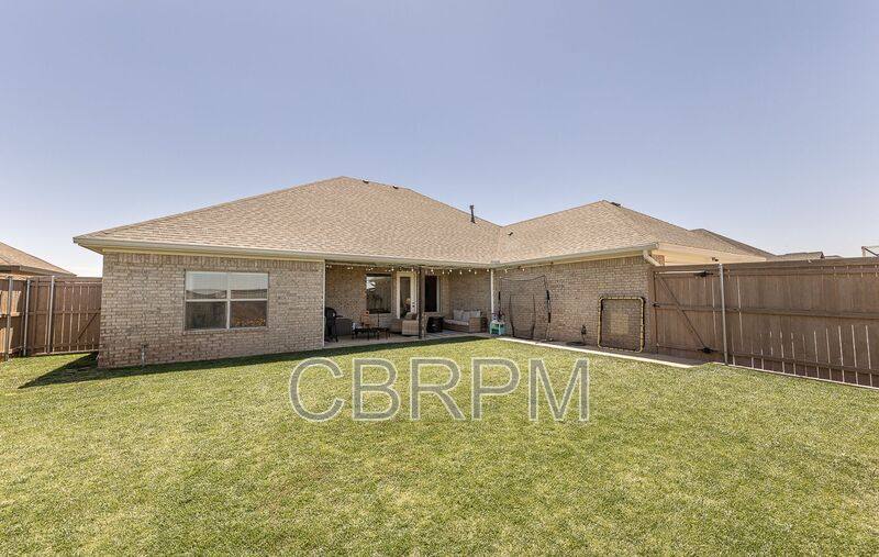 House for rent at 310 N 11th St, Wolfforth, TX 79382