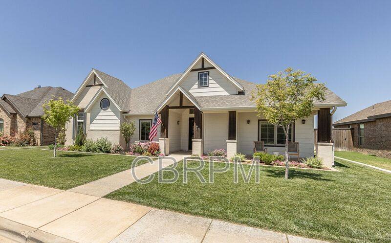House for rent at 310 N 11th St, Wolfforth, TX 79382