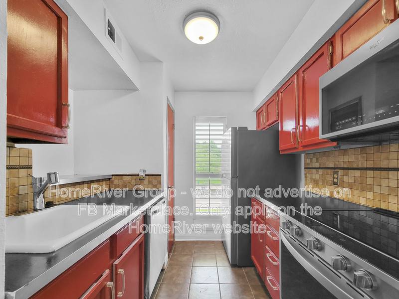 Apartment for rent at 10075 Westpark Dr #9, Houston, TX 77042