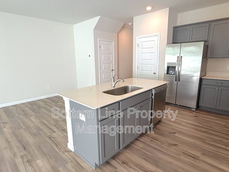 Townhouse for rent at 2735 Winn Mill Dr, Gastonia, NC 28056