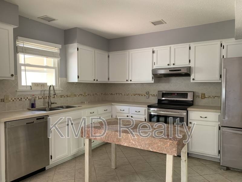 Townhouse for rent at 3282 Heathstead Place, Charlotte, NC 28210