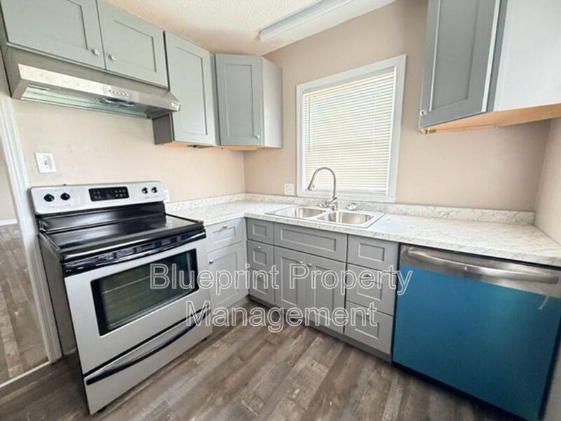 House for rent at 1600 Holbrook Ave, Bessemer, AL 35020