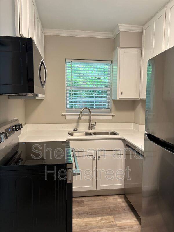 Apartment for rent at 2846 Walton Way #7, Augusta, GA 30909