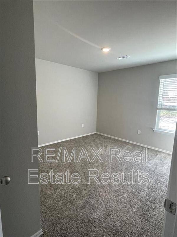 House for rent at 806 Comanche Dr, Gentry, AR 72734