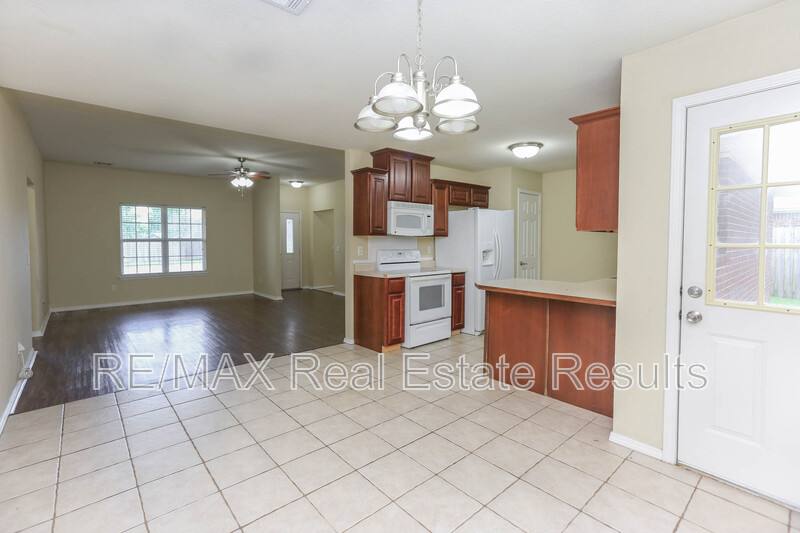 House for rent at 2505 SW 20th St, Bentonville, AR 72713