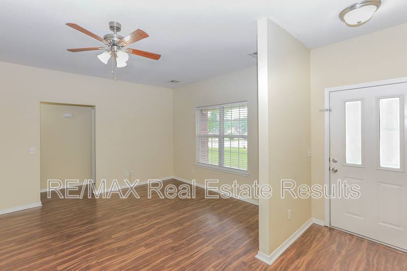 House for rent at 2505 SW 20th St, Bentonville, AR 72713